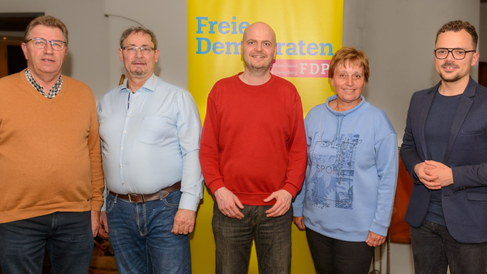 FDP-Kandidaten für Sachsenheim (von link): Karl Willig, Thomas Bay, Sven-Oliver Schrickel, Ulrike Laés, Rick Kirstein. Foto: Vogt