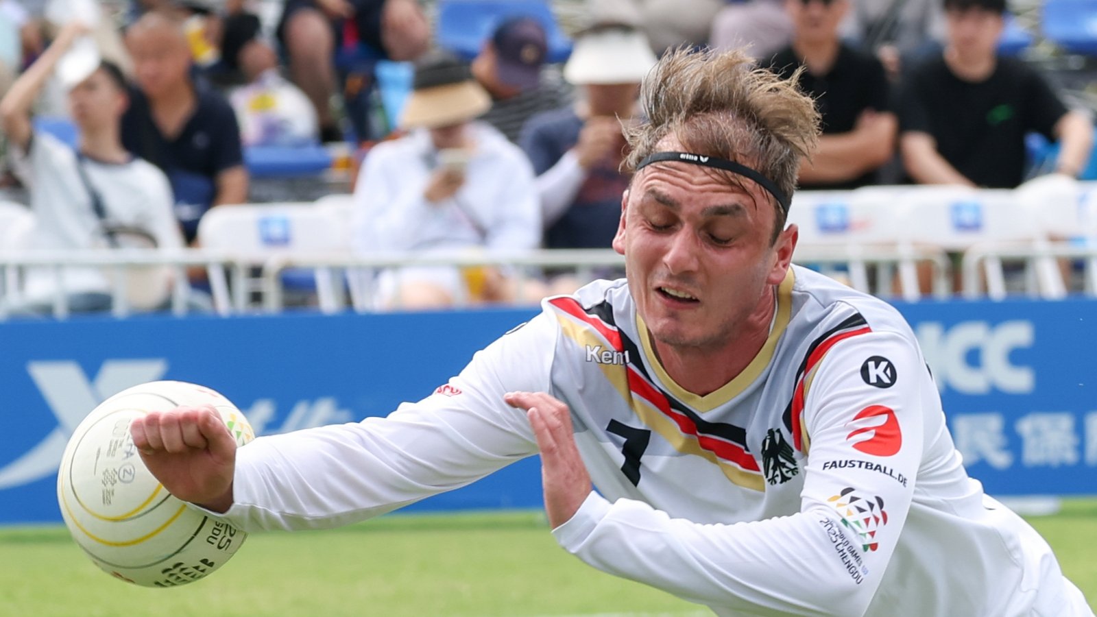 Für den Vaihinger Jaro Jungclaussen und die deutsche Nationalmannschaft hätte der Start besser verlaufen können. Foto: Spille/DFBL