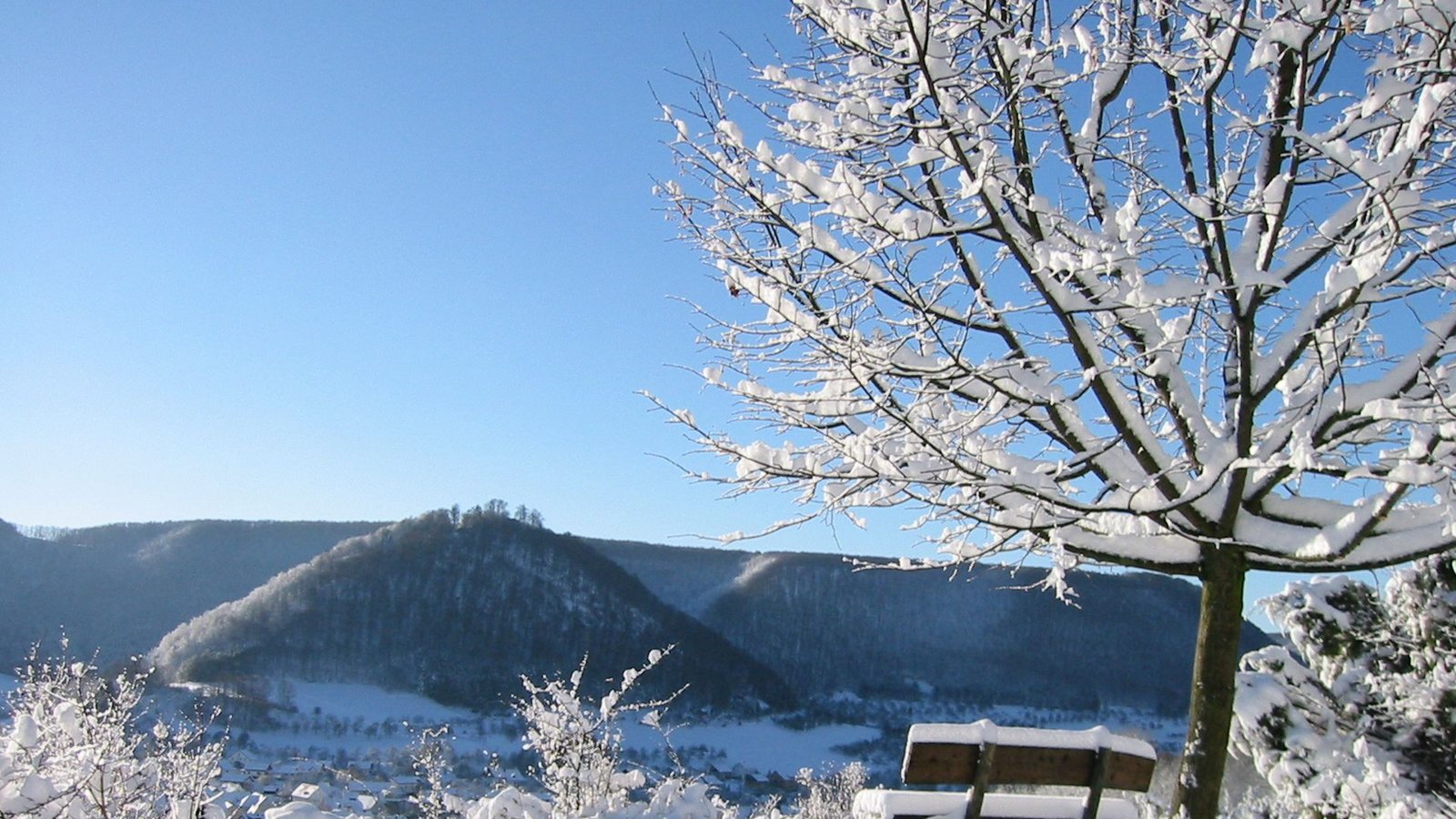 Die Schwäbische Alb – hier bei Bad Ditzenbach – ist auch im Winter einen Ausflug wert.Foto: Tourismusbüro Bad Ditzenbach Die Schwäbische Alb – hier bei Bad Ditzenbach – ist auch im Winter einen Ausflug wert.Foto: Tourismusbüro Bad Ditzenbach