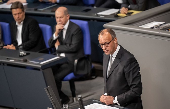 Robert Habeck (Grüne), Olaf Scholz (SPD) und Friedrich Merz (CDU, v. li.) – am Ende werden die Bürger an der Wahlurne über das Personal entscheiden ,<span class='image-autor'>Foto: dpa/Michael Kappeler</span>