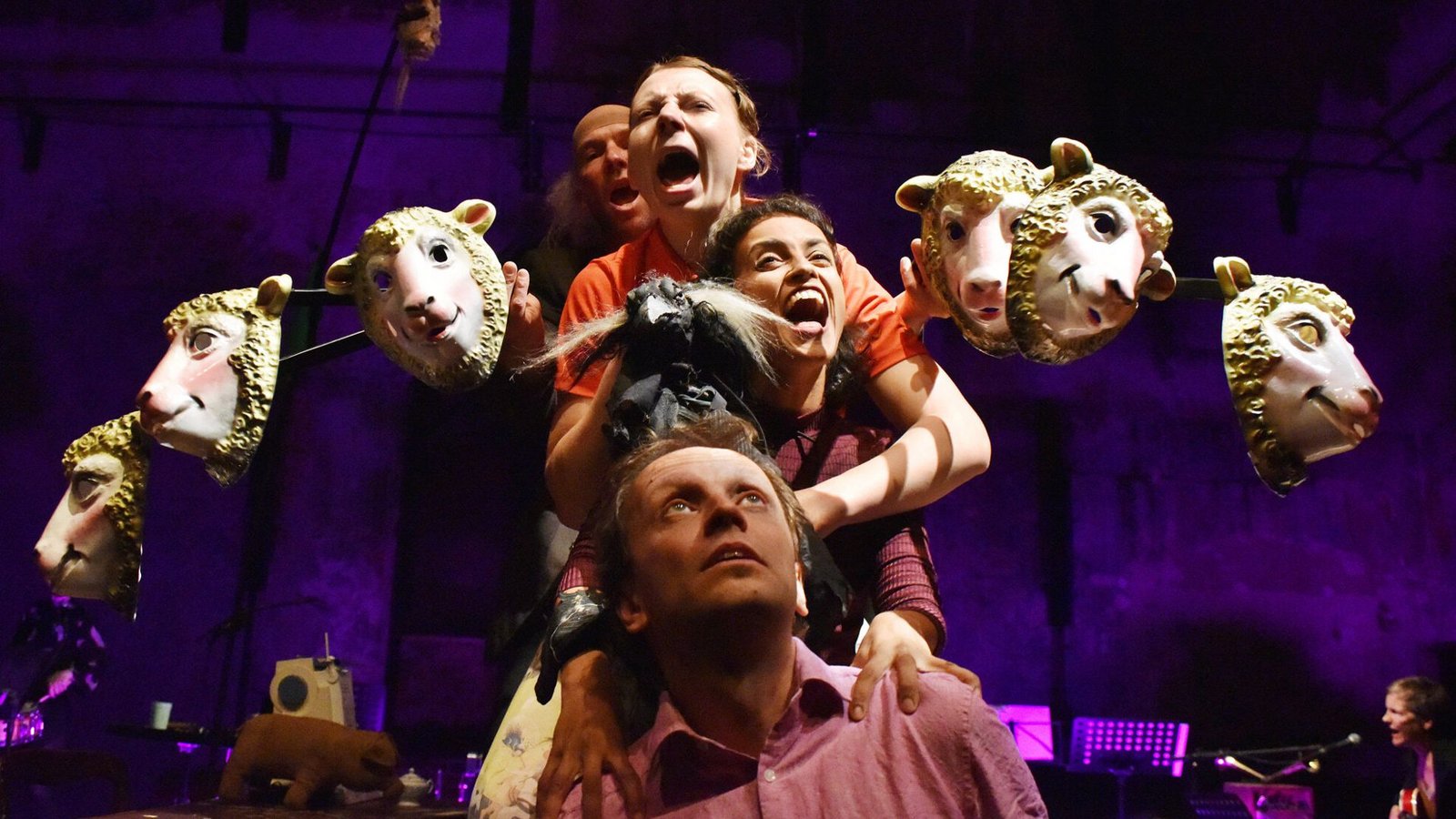 Das Figurentheater-Ensemble im FitzFoto: Fitz/Thilo Neubacher