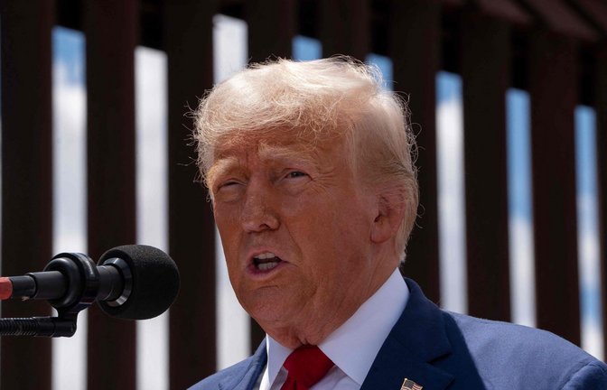 Donald Trump soll am 10. September in einer TV-Debatte gegen Kamala Harris antreten. (Archivbild)<span class='image-autor'>Foto: Getty Images via AFP/REBECCA NOBLE</span>