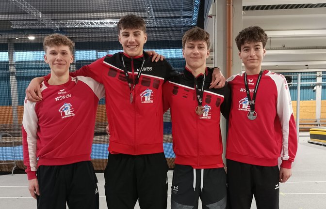 Lorenz Metzger (von links), Gero Noller, Konstantin Wünsche, Linus Totaro von der LG Neckar-Enz freuen sich über starke Leistungen. <span class='image-autor'>Foto: privat</span>