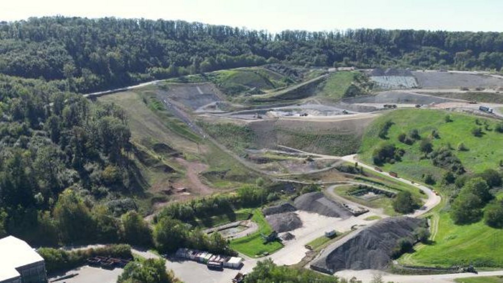 Auf der Deponie Burghof bei Horrheim reicht die Restkapazität laut Landkreis noch für gut zehn Jahre aus. Foto: Küppers Auf der Deponie Burghof bei Horrheim reicht die Restkapazität laut Landkreis noch für gut zehn Jahre aus. Foto: Küppers