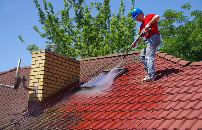 Manchmal muss der Fachmann ran.<span class='image-autor'>Foto: Skorzewiak / shutterstock.com</span>