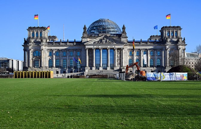 Unter den im Bundestag vertretenen Parteien legt vor allem die Linke zu.<span class='image-autor'>Foto: Soeren Stache/dpa</span>