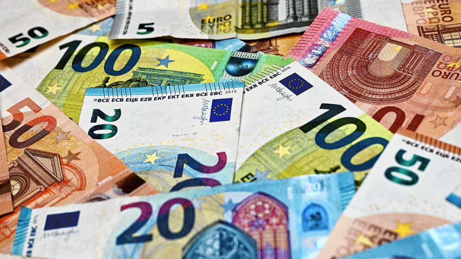 Die EZB hebt erstmals seit 2023 den Leitzins an.Foto: dpa/Patrick Pleul Die EZB hebt erstmals seit 2023 den Leitzins an.Foto: dpa/Patrick Pleul