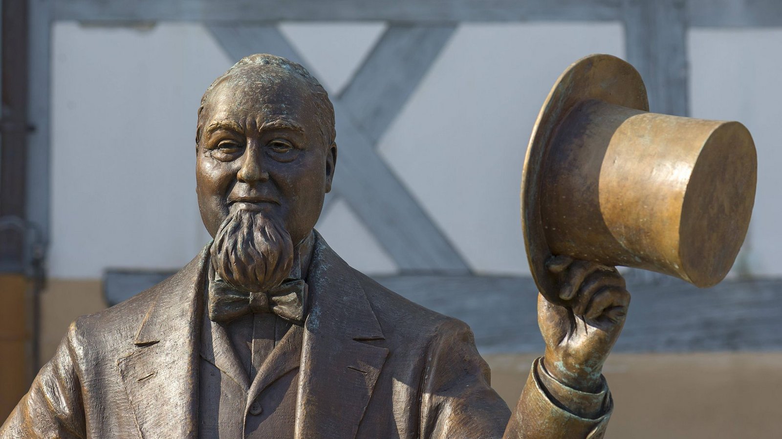 Levi Strauss stammt aus dem oberfränkischen Buttenheim und ist nach Amerika ausgewandert.Foto: imago images/imagebroker/imageBROKER/Helmut Meyer zur Capellen via www.imago-images.de