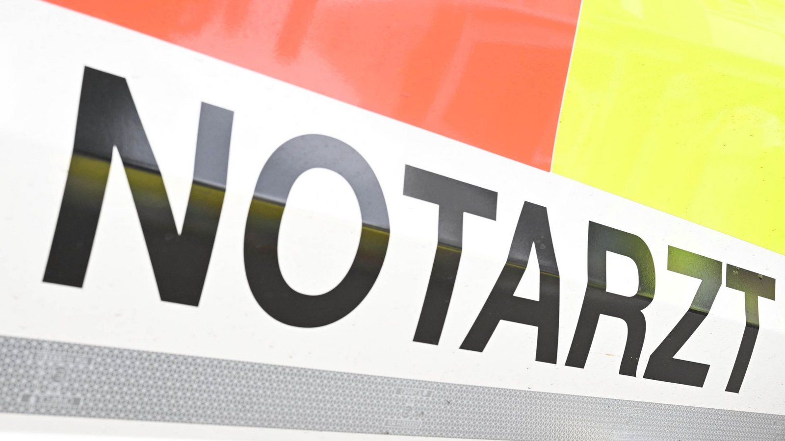 Eine Seniorin wurde bei einem Unfall in Rastatt schwer verletzt. (Symbolbild)Foto: dpa/Bernd Weißbrod