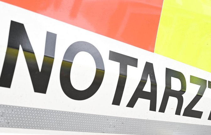 Eine Seniorin wurde bei einem Unfall in Rastatt schwer verletzt. (Symbolbild)<span class='image-autor'>Foto: dpa/Bernd Weißbrod</span>