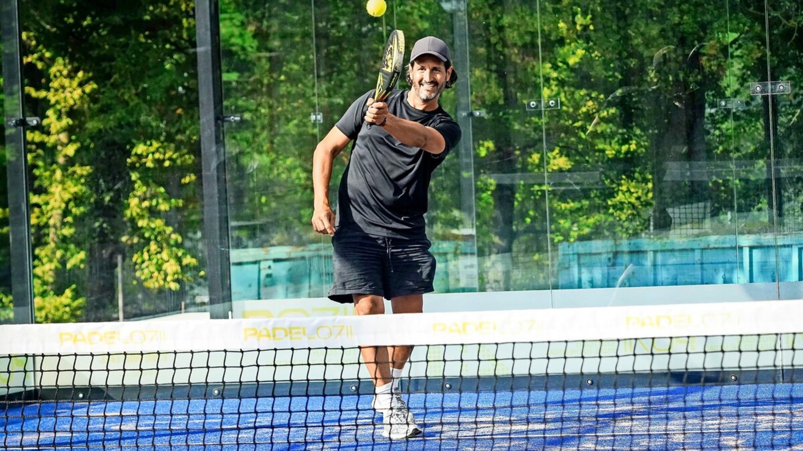 Gastronom Fabrizio Zullo eröffnet ein Padel-Court auf dem Schnarrenberg.Foto: Lg/Iannone