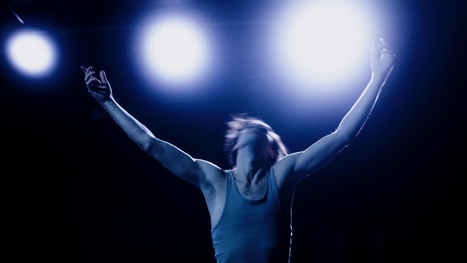 Alessandro Giaquinto hat das Solo „Derma“ für sich selbst choreografiert.Foto: Alwin Maigler