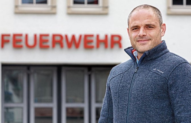 Philipp Rousta ist der neue hauptamtliche Sachsenheimer Feuerwehrkommandant. Foto: Pangerl
