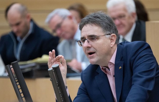 Nimmt die Wirtschaftsministerin aufs Korn: der SPD-Abgeordnete&nbsp; Stefan Fulst-Blei (SPD)<span class='image-autor'>Marijan Murat/dpa</span>