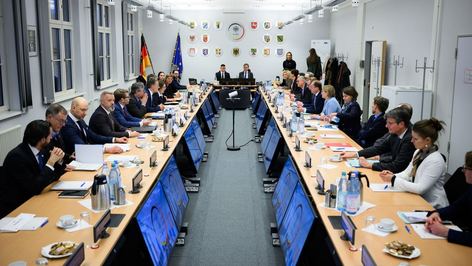 Das Gemeinsame Terrorismusabwehrzentrum ist eine Plattform für den Austausch zu Fragen, die den islamistischen Terrorismus betreffen. (Archivfoto)Foto: Bernd von Jutrczenka/dpa