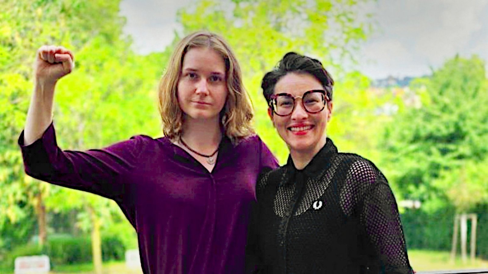 Amelie Vollmer (li.) und Ellena Schumacher-Kölsch kandidieren als Doppelspitze der Linken für die Landtagswahl in Baden-Württemberg.Foto: Die Linke Amelie Vollmer (li.) und Ellena Schumacher-Kölsch kandidieren als Doppelspitze der Linken für die Landtagswahl in Baden-Württemberg.Foto: Die Linke