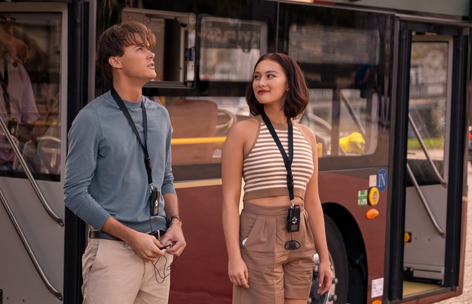 Conrad (Christopher Briney) und Belly (Lola Tung) in „The Summer I Turned Pretty“.<span class='image-autor'>Foto: Eddy Chen © AMAZON CONTENT SERVICES LLC</span>