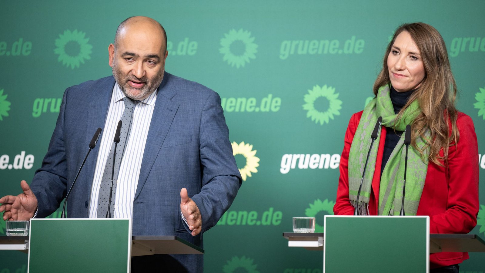 Der Grünen-Vorsitzende Omid Nouripour und die politische Geschäftsführerin Emily Büning kündigten ein volles Programm an.Foto: Hannes P. Albert/dpa/Hannes P. Albert Der Grünen-Vorsitzende Omid Nouripour und die politische Geschäftsführerin Emily Büning kündigten ein volles Programm an.Foto: Hannes P. Albert/dpa/Hannes P. Albert