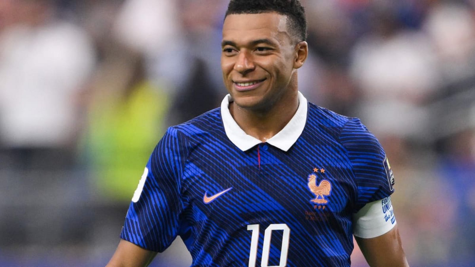 Frankreich bekommt es in der K.o.-Runde der WM 2026 mit England zu tun.DAVID RAMOS/afp