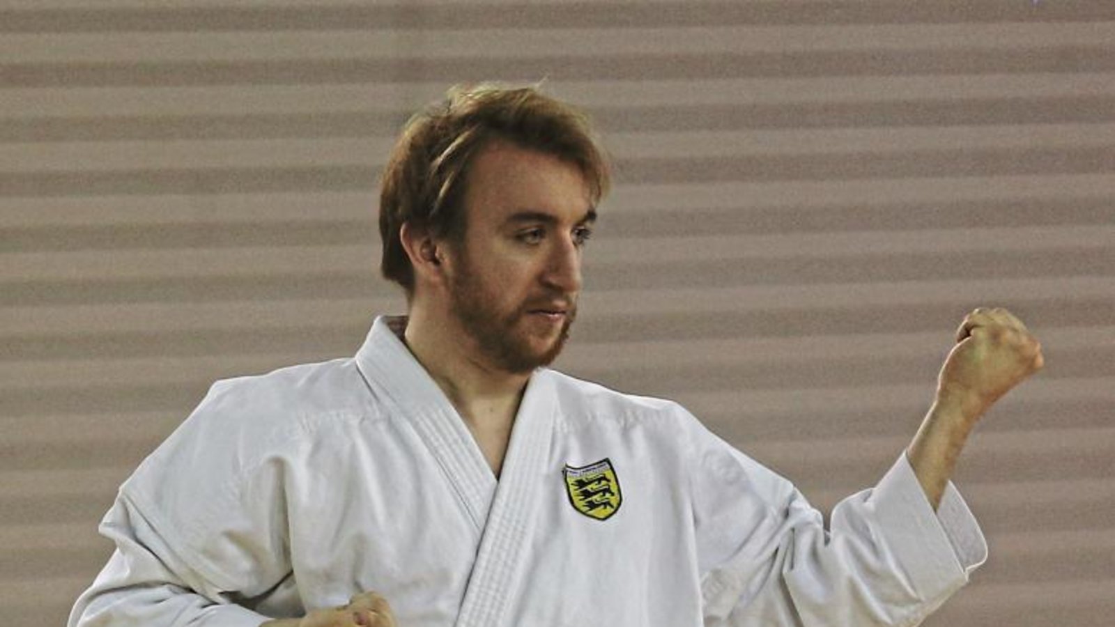 Albert Singer (Karateclub Vaihingen) hatte bei den Landesmeisterschaften ganz knapp die Nase vorn vor Marvin Nöltge aus Waldkirch und seinem Teamkameraden Michael Lesic. Foto: Küppers Albert Singer (Karateclub Vaihingen) hatte bei den Landesmeisterschaften ganz knapp die Nase vorn vor Marvin Nöltge aus Waldkirch und seinem Teamkameraden Michael Lesic. Foto: Küppers