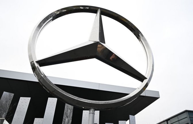 Der Umsatz von Mercedes ist gesunken, der Gewinn gestiegen.<span class='image-autor'>Bernd Weißbrod/dpa</span>