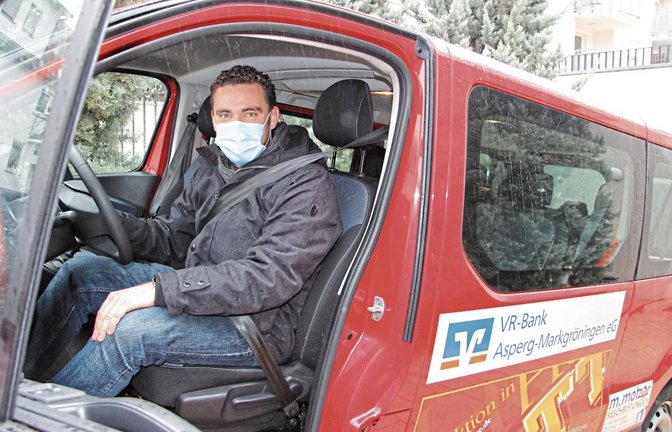 Bislang hat das Rathausteam von Bürgermeister Frank Wittendorfer für 40 Senioren die Impftermine in Stuttgart vereinbart. Auch der Bus des Krankenpflegevereins steht für die Fahrten zum Zentralen Impfzentrum zur Verfügung.  Foto: Rieger