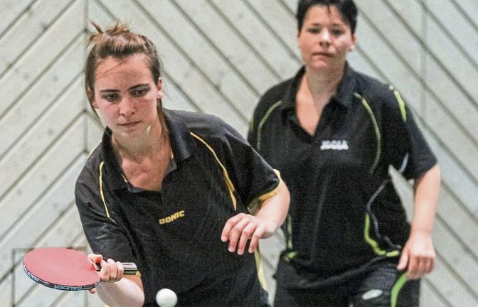 Bildeten ein erfolgreiches Doppel: Sina Ahlers und Jennifer Bauer (von links) Foto: Simecek