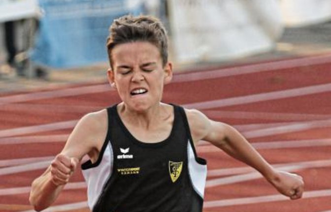 Julian Kristen (TSV Ensingen) führt die WLV-Bestenliste der M 14 über fünf Kilometer an.