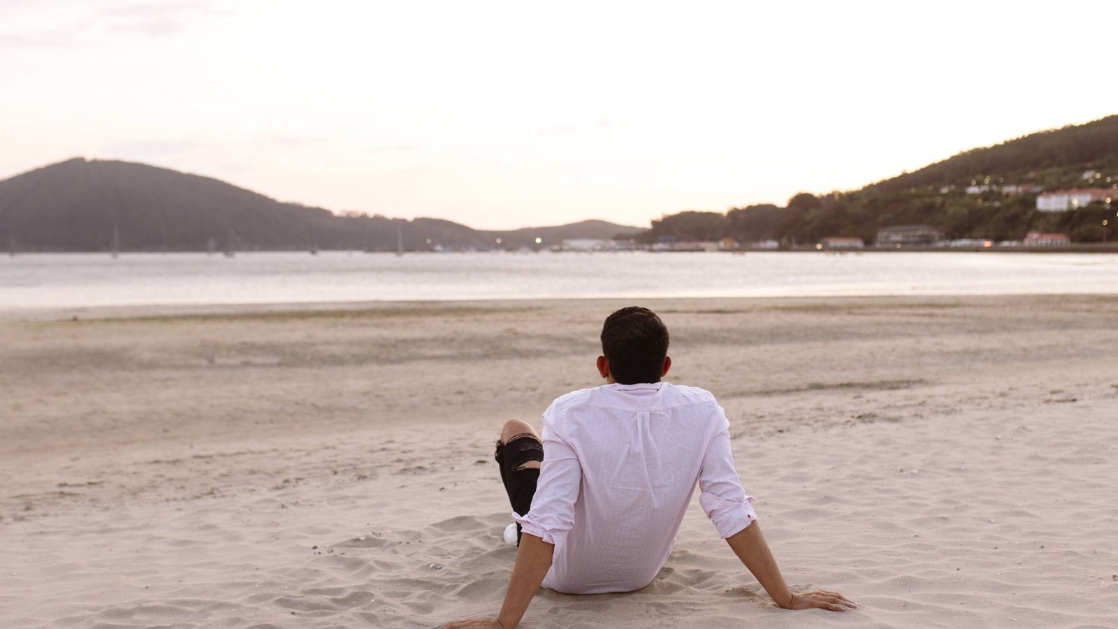 Niemand da zum Urlaub machen: Das kann laut einer Studie gerade bei Männern vorkommen.Foto: imago//Elena Helade Niemand da zum Urlaub machen: Das kann laut einer Studie gerade bei Männern vorkommen.Foto: imago//Elena Helade