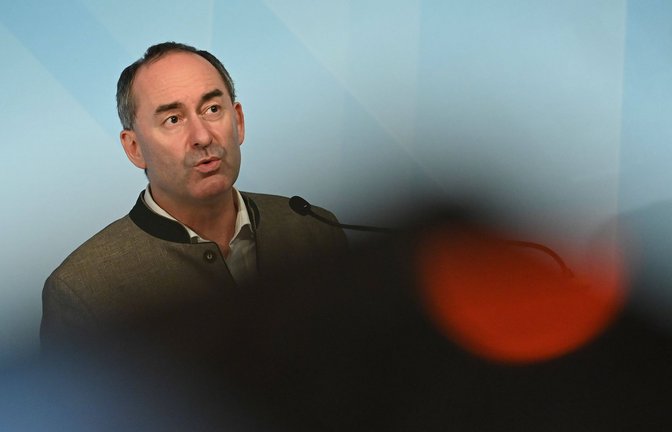 Mit seinen Aussagen polarisiert der bayrische Wirtschaftsminister Hubert Aiwanger. (Archivbild)<span class='image-autor'>Foto: IMAGO/Sven Simon/Frank Hoermann</span>