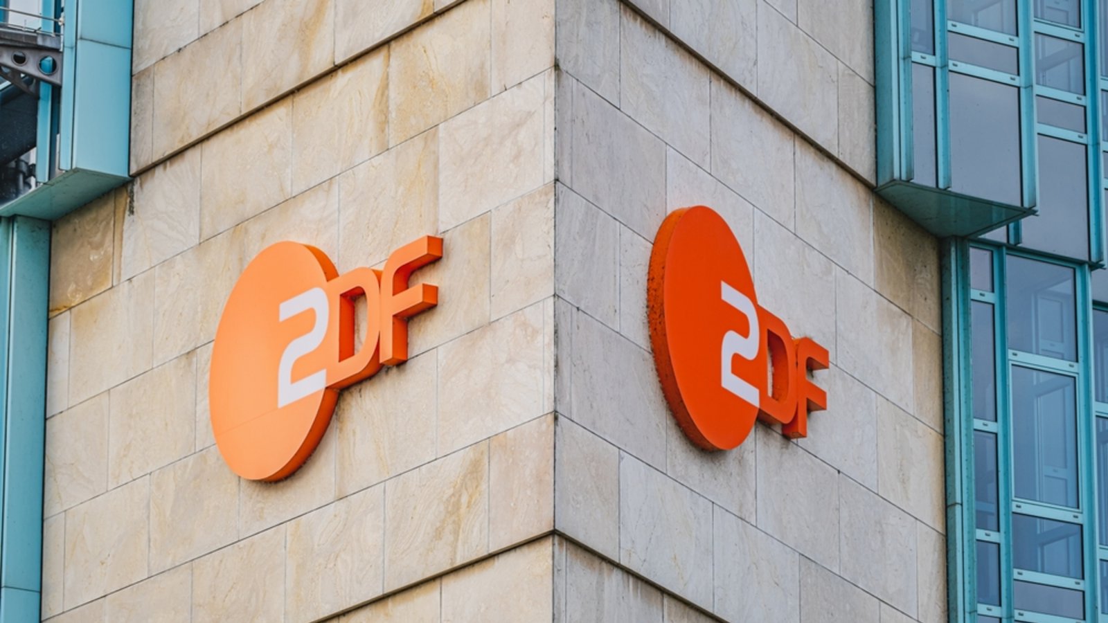 Im ZDF fallen am Freitag zwei Sendungen aus.Foto: Alexander Fedosov/ Shutterstock Im ZDF fallen am Freitag zwei Sendungen aus.Foto: Alexander Fedosov/ Shutterstock