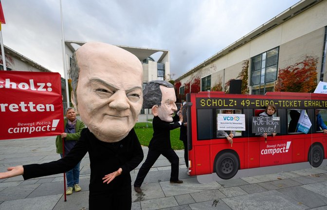 Die Rettung des Deutschlandtickets hat auch schon Demonstranten auf den Plan gerufen.<span class='image-autor'>Foto: dpa/Bernd von Jutrczenka</span>