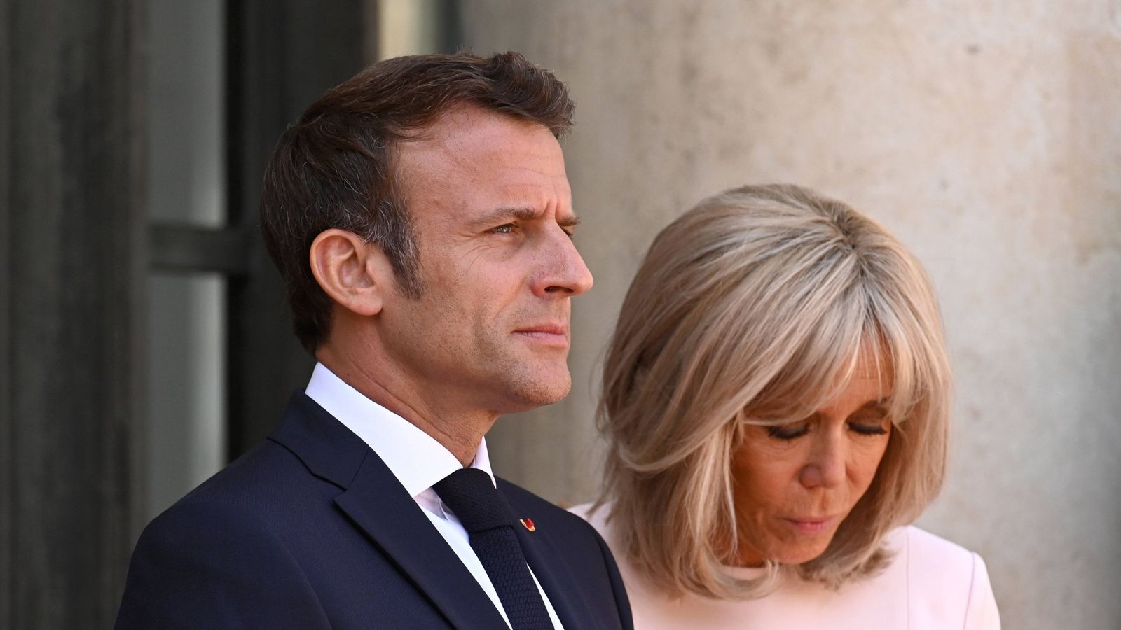 Steckt das Ehepaar Macron in der Krise – oder geht es nur um Dominanz und Hänseleien?Foto: IMAGO/Le Pictorium Steckt das Ehepaar Macron in der Krise – oder geht es nur um Dominanz und Hänseleien?Foto: IMAGO/Le Pictorium