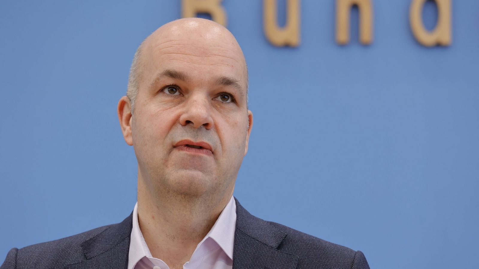 Marcel Fratzscher ist der Chef des Deutschen Wirtschaftsforschungsinstituts DIW. (Archivbild)Foto: IMAGO/Metodi Popow/IMAGO/M. Popow Marcel Fratzscher ist der Chef des Deutschen Wirtschaftsforschungsinstituts DIW. (Archivbild)Foto: IMAGO/Metodi Popow/IMAGO/M. Popow