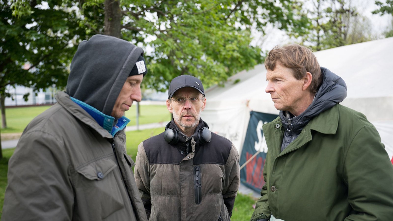 Wolfgang Metzeler-Kick (links), Richard Cluse und Michael Winter fordern eine Regierungserklärung vom Kanzler.Foto: dpa/Sebastian Gollnow