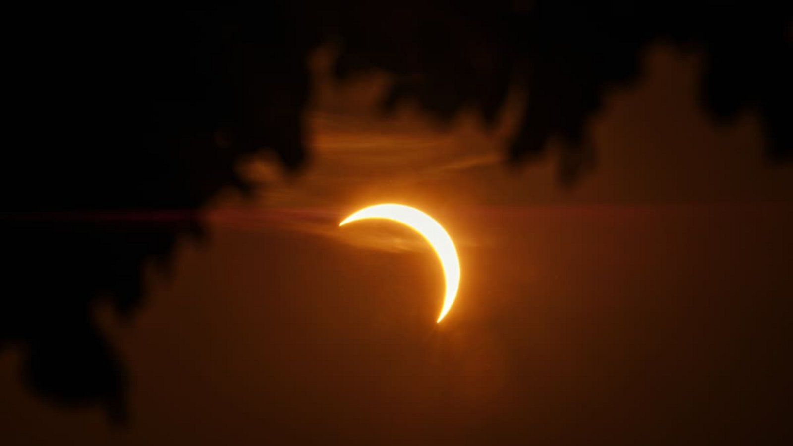 Die Sonnenfinsternis begeisterte viele Menschen – auch im Netz.Panama Pictures/actionpress Die Sonnenfinsternis begeisterte viele Menschen – auch im Netz.Panama Pictures/actionpress
