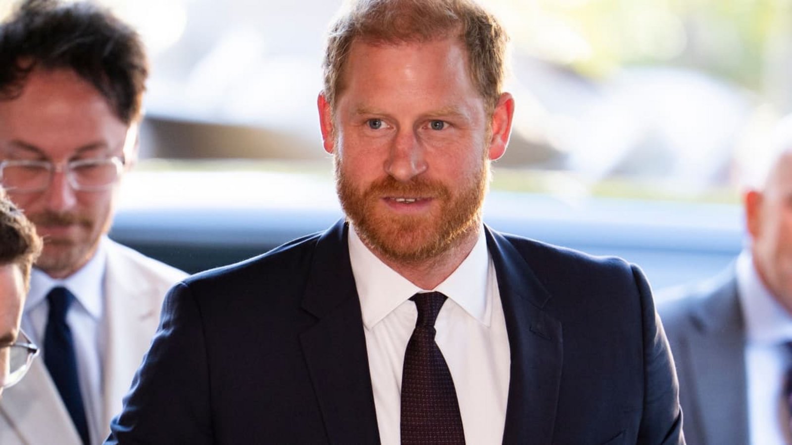 Prinz Harry will den Zwist mit seinem Vater und seinem Bruder beenden. (Archivfoto)Jordan Pettitt/PA Wire/dpa Prinz Harry will den Zwist mit seinem Vater und seinem Bruder beenden. (Archivfoto)Jordan Pettitt/PA Wire/dpa