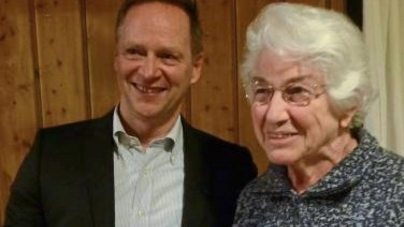 An Brigitte Noffke wurde die Ehrenmitgliedschaft verliehen.  Foto: p