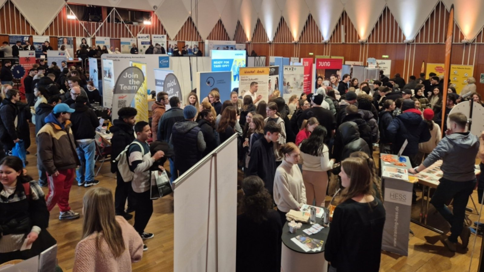 Berufsausbildungsmesse Plan A des kommunalen Jobcenters des Landkreises Ludwigsburg im Kronenzentrum Bietigheim-Bissingen. Foto: Landratsamt