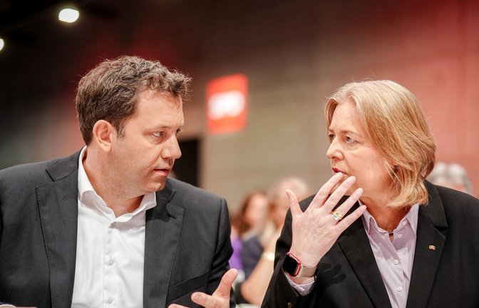 Wohin steuert die SPD? Lars Klingbeil und Bärbel Bas<span class='image-autor'>Foto: Kay Nietfeld/dpa</span>