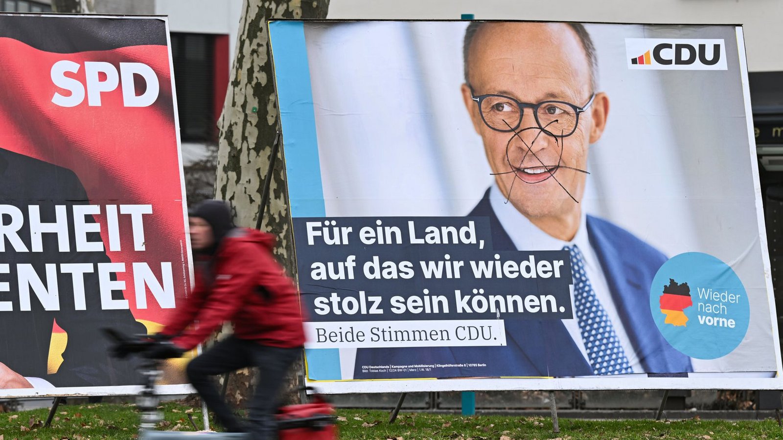 Nach der Wahl ist vor den Koalitionsverhandlungen.Foto: dpa/Arne Dedert Nach der Wahl ist vor den Koalitionsverhandlungen.Foto: dpa/Arne Dedert