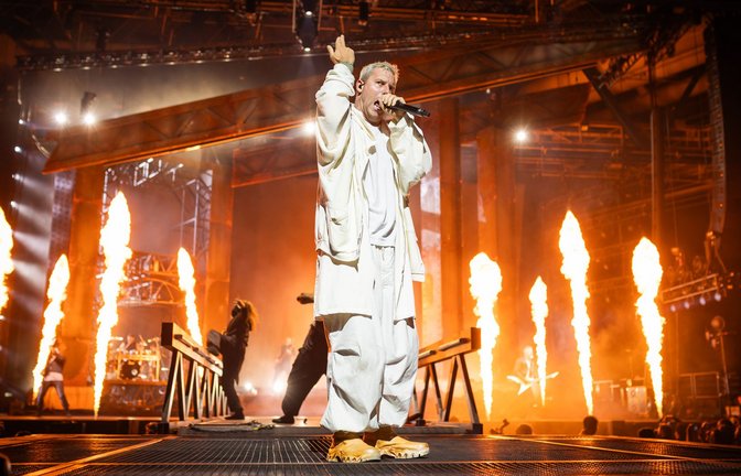 An Pyrotechnik hat die australische Band Parkway Drive rund um Sänger Winston McCall nicht gespart.<span class='image-autor'>Foto: Lichtgut/Julian Rettig</span>