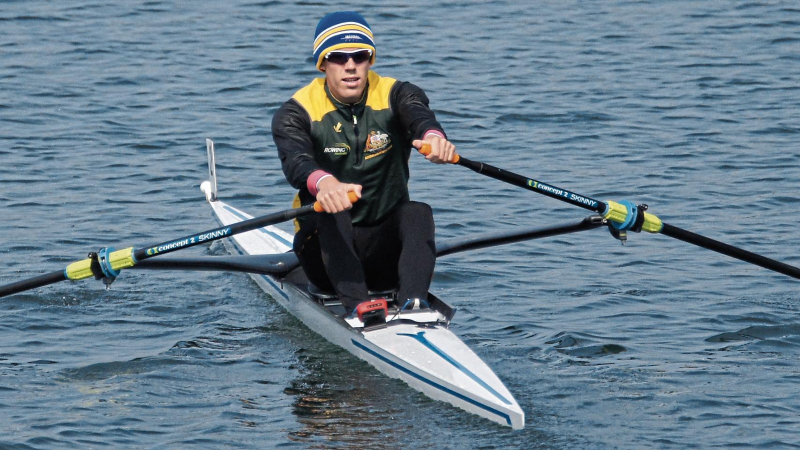 Wann Florian Roller wieder auf dem Wasser trainieren darf, steht in den Sternen. Der mehrfache Leichtgewichts-Weltmeister aus Markgröningen rätselt darüber hinaus, ob es die EM als Saisonhöhepunkt gibt oder nicht. Fotos: Roller