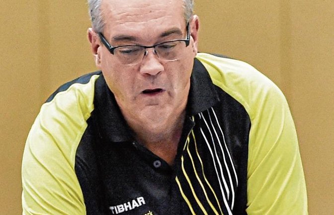 Jörg Schabernack und der TSV Ensingen haben das Kellerduell der Tischtennis-Bezirksklasse Gruppe 3 gegen den GSV Hemmingen II mit 9:7 gewonnen. Foto: Leitner