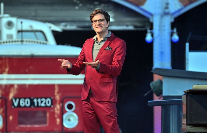 Klavierkabarettist Bodo Wartke (im Bild) landete zusammen mit Musiker Marti Fischer mit „Barbaras Rhabarberbar“ einen Hit.<span class='image-autor'>Foto: dpa/Hendrik Schmidt</span>