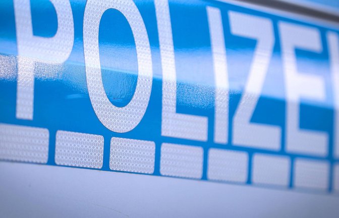 Die Polizei ermittelt wegen Sachbeschädigung.<span class='image-autor'>Foto: IMAGO/Maximilian Koch/IMAGO/Maximilian Koch</span>