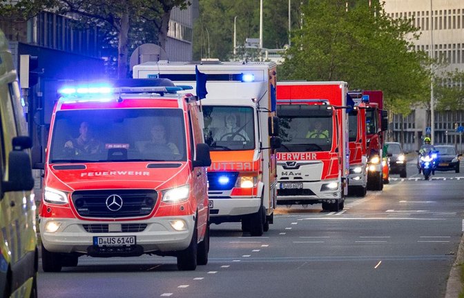Eine Kontaktperson wurde nach Düsseldorf ins Uniklinikum gebracht.<span class='image-autor'>Foto: Persbureau Heitink/dpa</span>