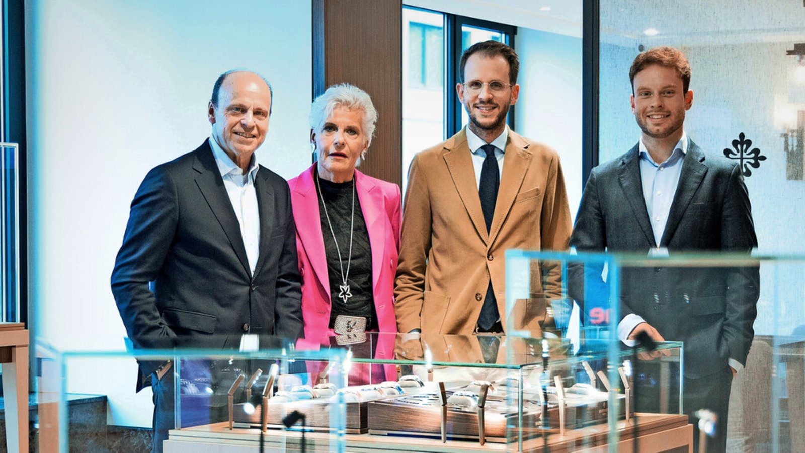 Die dritte und vierte Generation im Familienunternehmen (von links): Jochen Möhrle, seine Schwester Monika Kaden, Alexander Kaden und Felix MöhrleFoto: Lichtgut/Leif Piechowski
