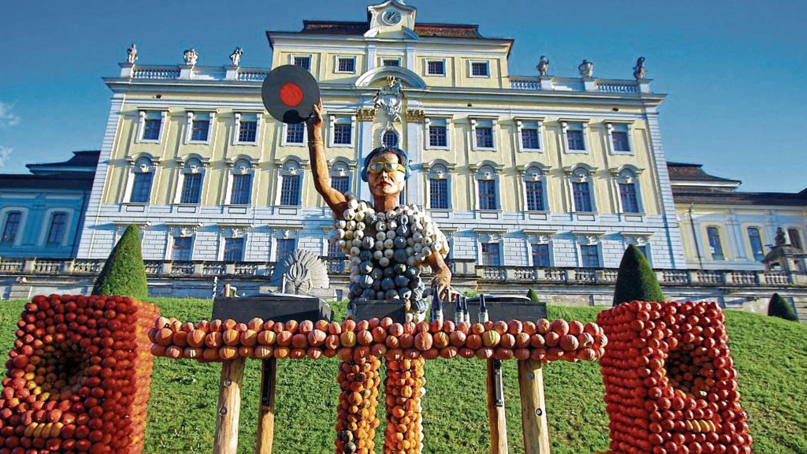 Im Blühenden Barock in Ludwigsburg wird Musik aufgelegt. Fotos: blüba Im Blühenden Barock in Ludwigsburg wird Musik aufgelegt. Fotos: blüba