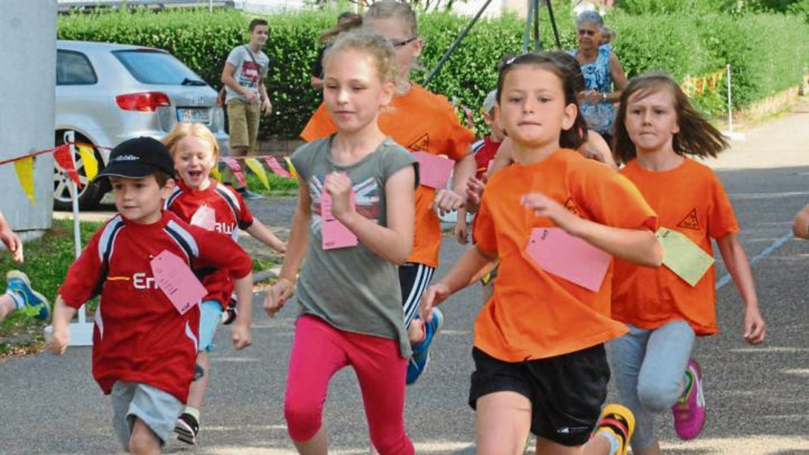 Beim Kinderlauf in Schützingen ist voller Einsatz gefragt. Foto: Stahlfeld
